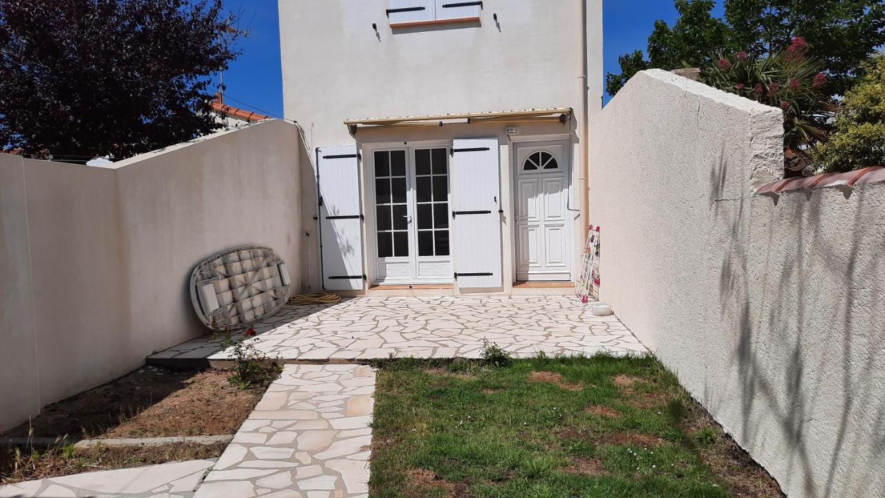 Charmante Maison De Ville Avec Jardin - 2 Chambres - 5 Pers Saint-Jean-de-Monts Eksteriør bilde